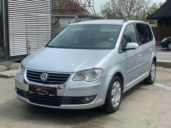 Volkswagen Touran HighLine 2.0 TDI 2009