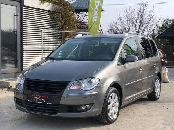 Volkswagen Touran Highline 2.0 TDI 2009